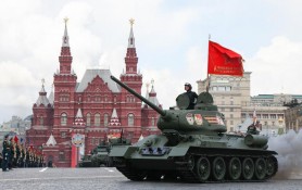 Putin nu mai are arme. A scos un singur tanc la parada de Ziua Victoriei: Un T-34 din timpul „Marelui Război Patriotic”